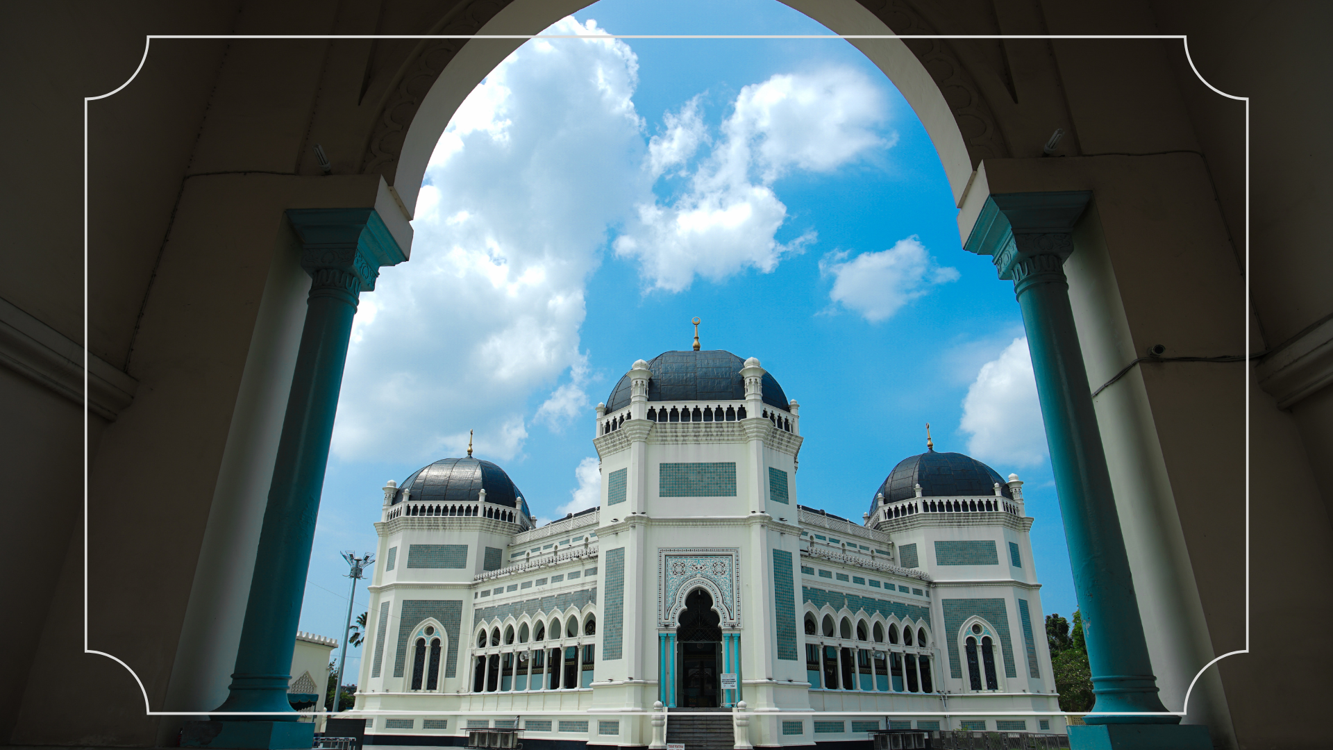 Tempat Wisata Medan Masjid Raya Medan