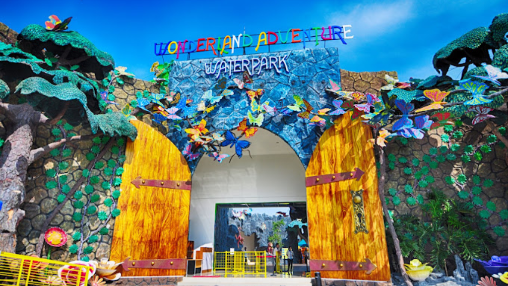 Wonderland Adventure Waterpark Galuh Mas Karawang